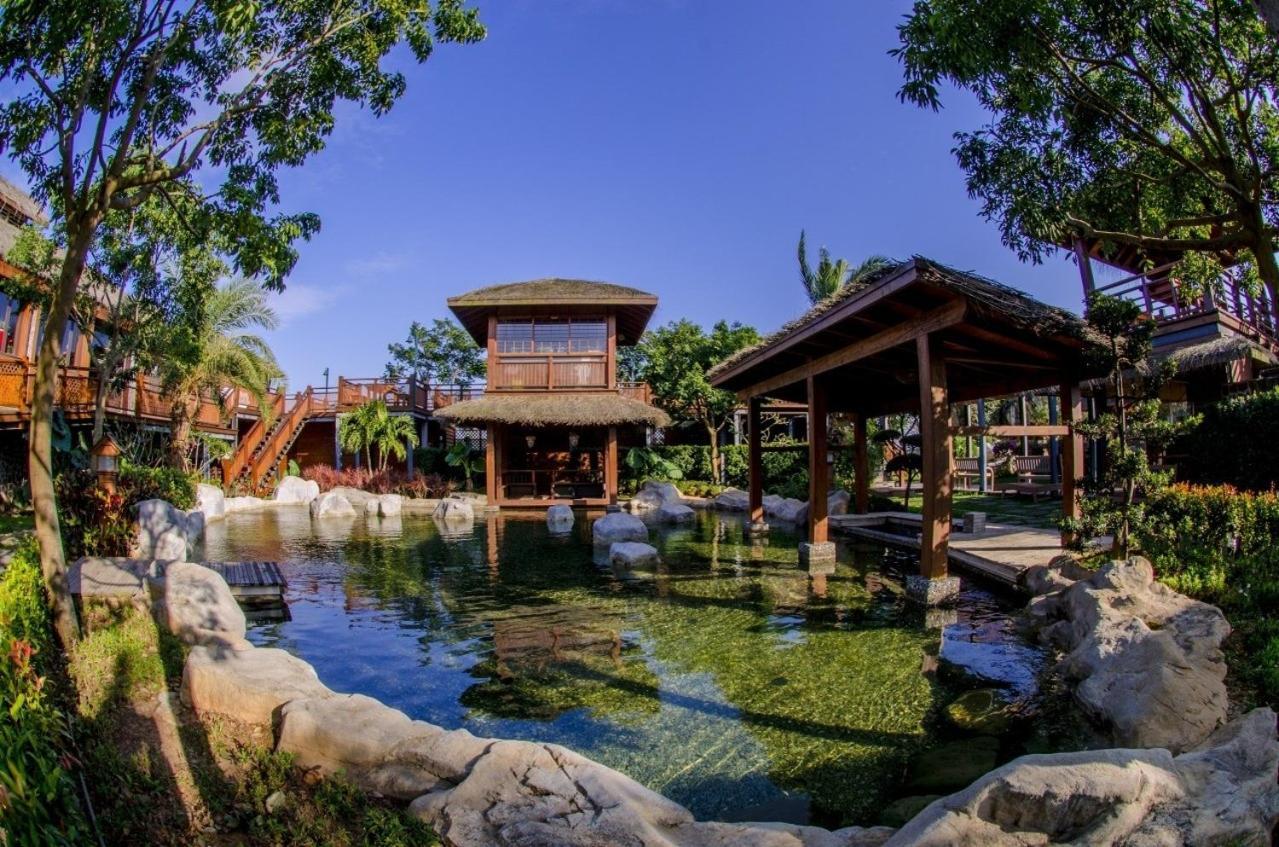 星月文旅溫泉民宿 Houli Exteriör bild