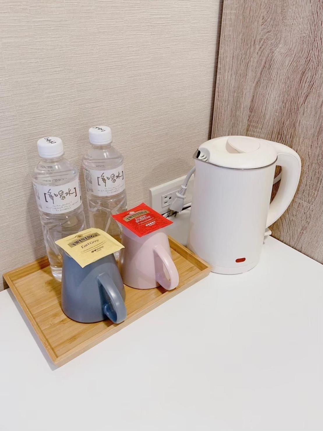 星月文旅溫泉民宿 Houli Exteriör bild